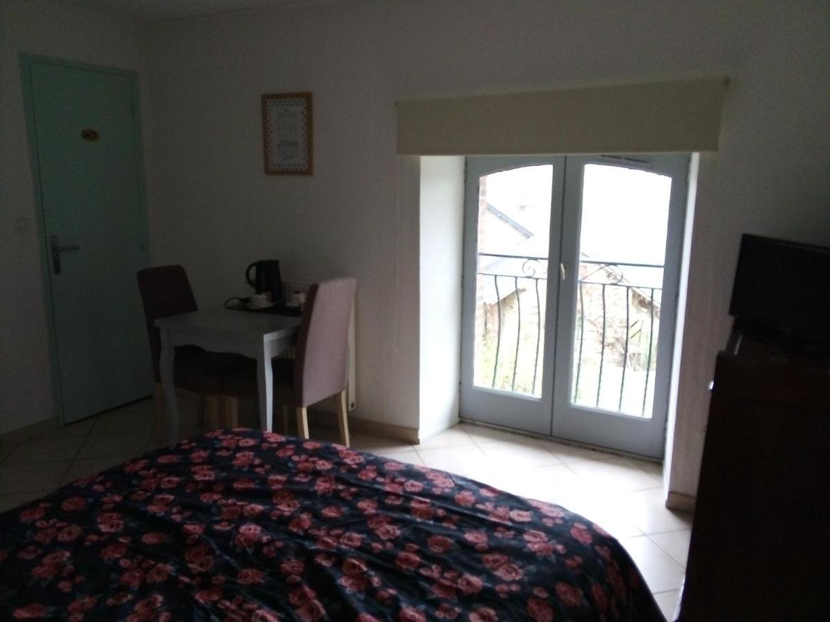 La Veronniere Hotel Entrammes Zewnętrze zdjęcie