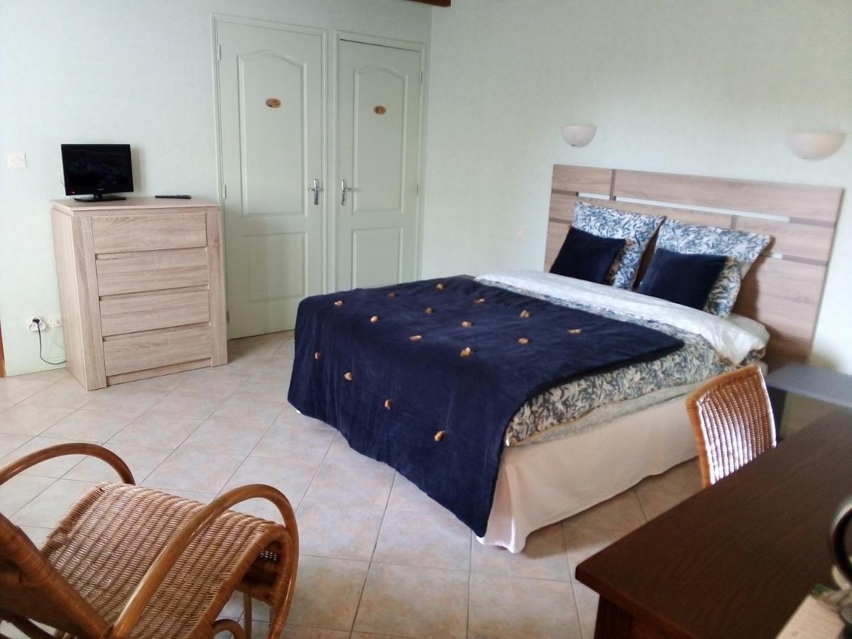 La Veronniere Hotel Entrammes Zewnętrze zdjęcie